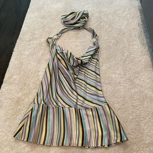 Open back multicolor top